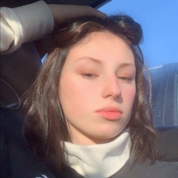 Meet your Posher, Summer - Picture 1 of 3